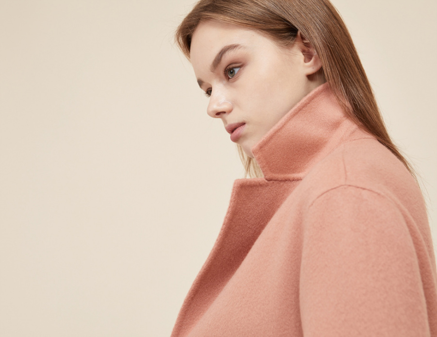룩캐스트(LOOKAST) PINK CASHMERE HANDMADE GOLD RING COAT