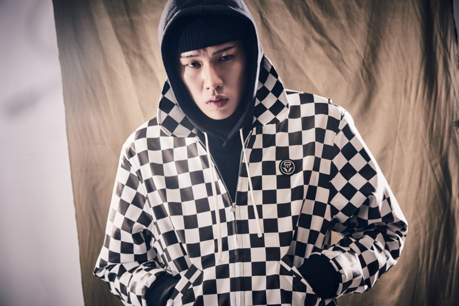디아프바인(DIAFVINE) DV. LOT545 CHECKERS BOMBER