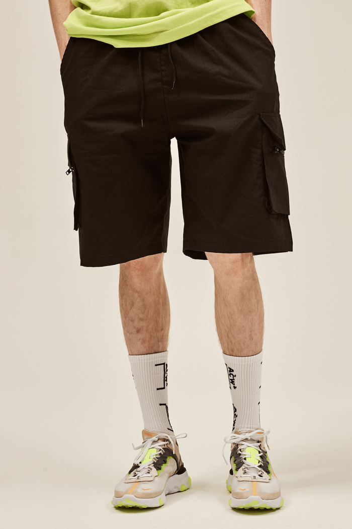 데드엔드(DEADEND) BLACK CARGO ZIPPER SHORT PANTS