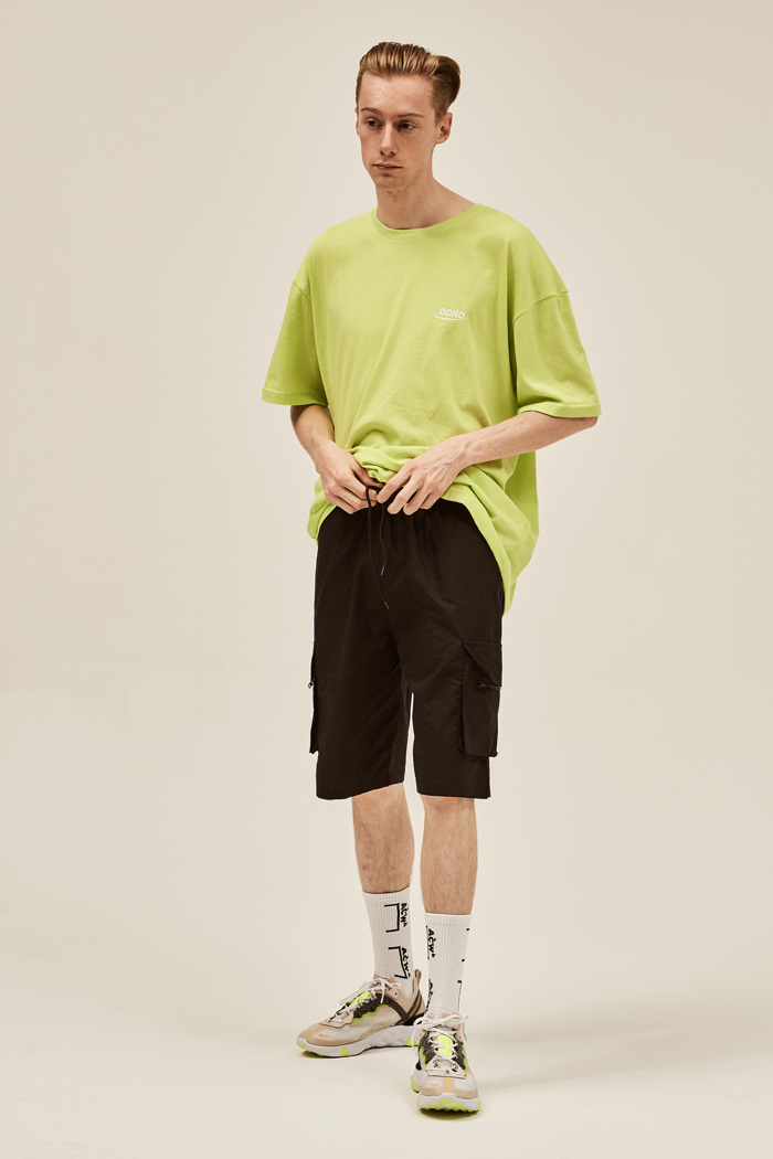 데드엔드(DEADEND) BLACK CARGO ZIPPER SHORT PANTS