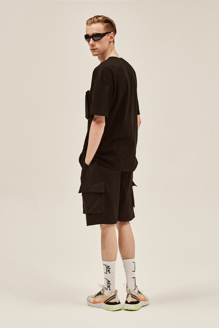 데드엔드(DEADEND) BLACK CARGO ZIPPER SHORT PANTS