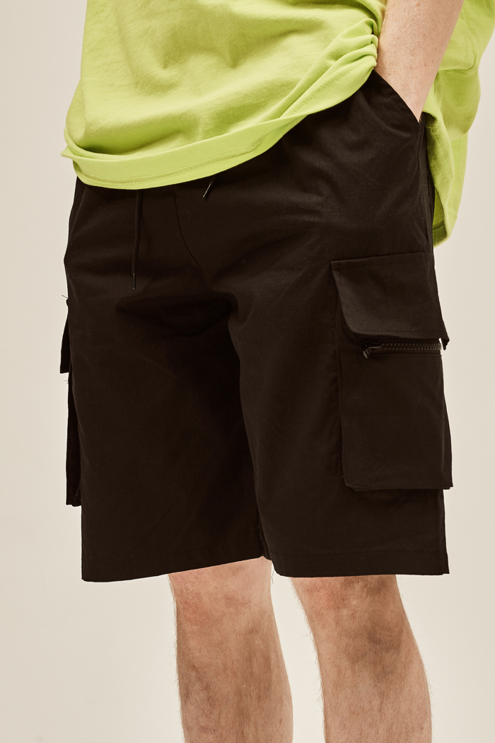 데드엔드(DEADEND) BLACK CARGO ZIPPER SHORT PANTS