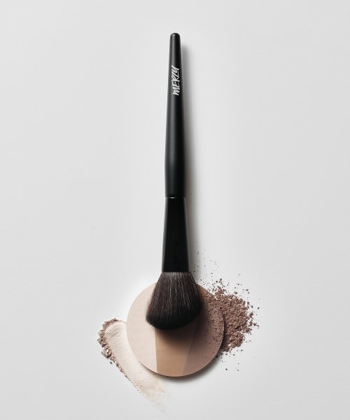 MERZY - Noir in the Contour Brush