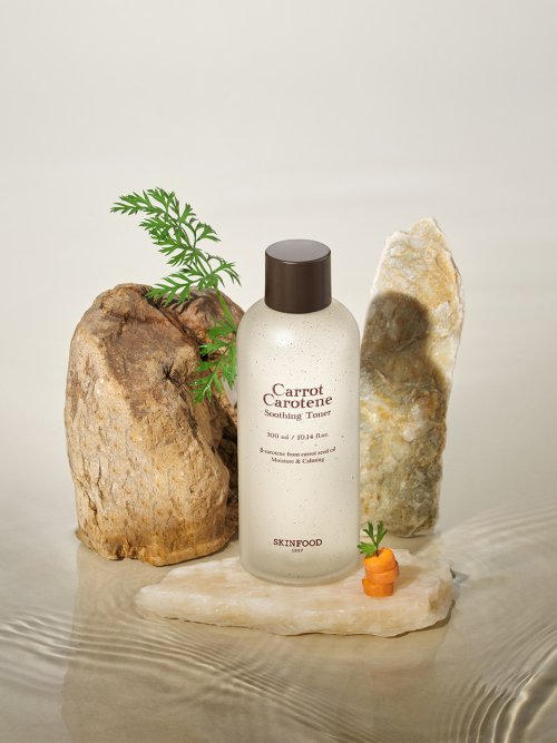 SKINFOOD - Carrot Carotene Soothing Toner 300ml (+2 pads included as a gift)