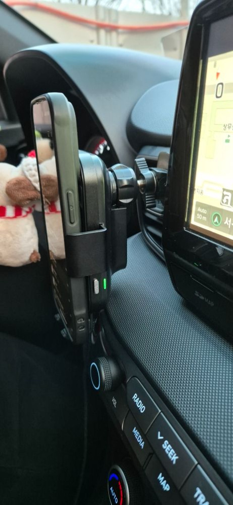 신지모루(SINJIMORU) 오그랩 맥스 FOD센서 차량용 무선충전 핸드폰 거치대 후기