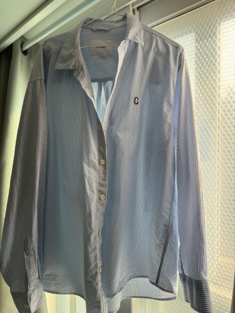 커버낫(COVERNAT) C 로고 옥스포드 스트라이프 셔츠 라이트 블루 후기