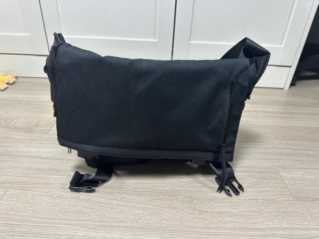 에스에스알엘(SSRL) dual pocket messenger bag / black 후기