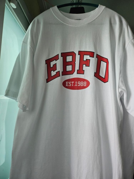 이벳필드(EBBETSFIELD) EBFD 아치로고 반팔 티셔츠 화이트 후기