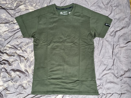 머슬암드(MUSCLE ARMED) 숄더라인 머슬핏 티셔츠 4color 후기