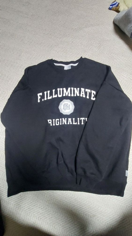 필루미네이트(FILLUMINATE) 오버핏 베네핏 로고 스웨트 셔츠-블랙 후기