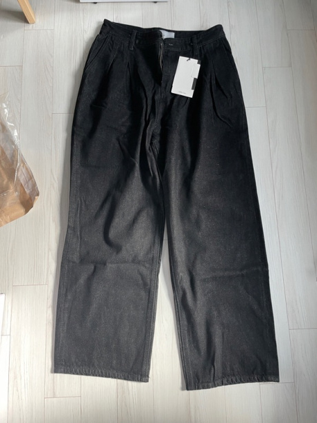 가먼트레이블(GARMENT LABLE) Two Pleats Wide Jeans - Black 후기