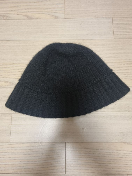 엘리오티(ELLIOTI) Wool Knit Bucket Hat_Black 후기