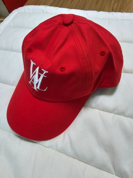 우알롱(WOOALONG) Signature Logo ball cap - RED 후기