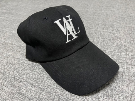 우알롱(WOOALONG) Signature Logo ball cap - BLACK 후기