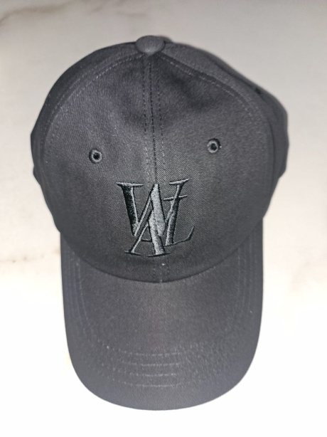 우알롱(WOOALONG) Signature Logo ball cap - BLACK(Black Logo) 후기
