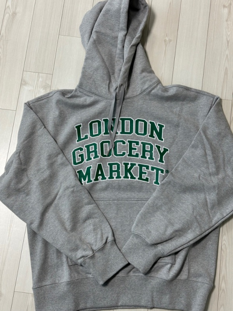 런던그로서리마켓(LONDON GROCERY MARKET) College Logo Heavyweight Hoodie (Grey) 후기