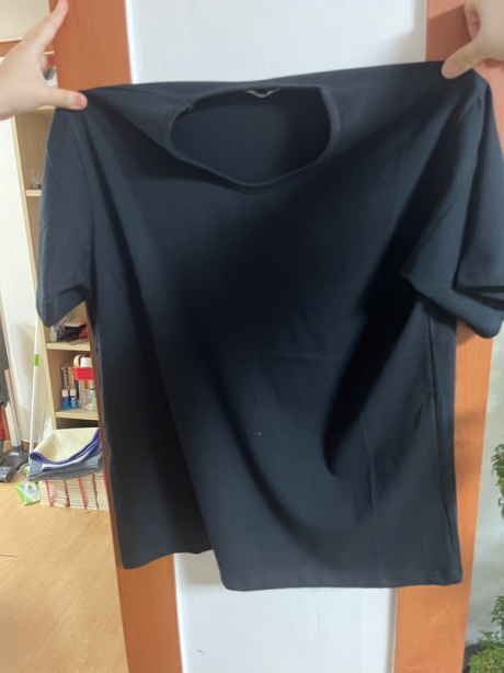 르마드(LEMARD) U넥 실켓 세미오버핏 티셔츠 - 블랙 후기