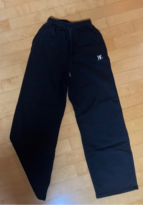 우알롱(WOOALONG) Signature relax wide pants - BLACK 후기