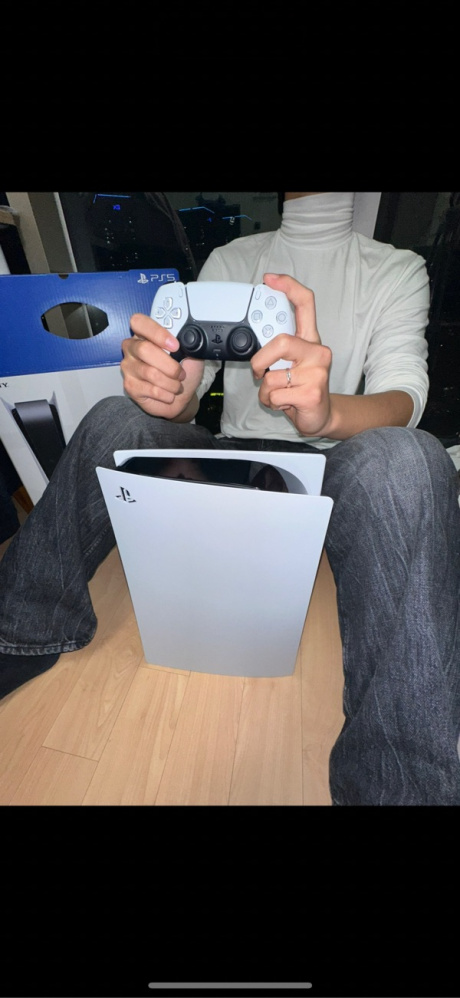 플레이스테이션(PLAYSTATION) PS5 듀얼센스 무선 컨트롤러 화이트 / 스마트폰 클램프 증정 후기