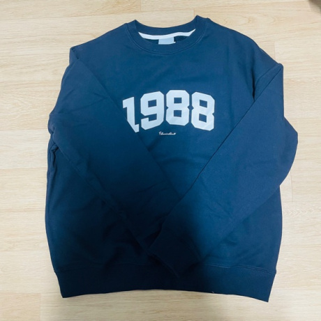 필루미네이트(FILLUMINATE) 오버핏 1988 스웨트 셔츠-네이비 후기