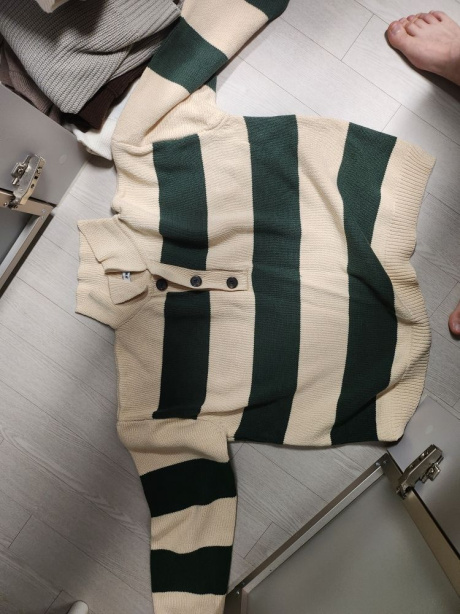 어반드레스(AVANDRESS) Rugby Striped Knit - 3COL 후기