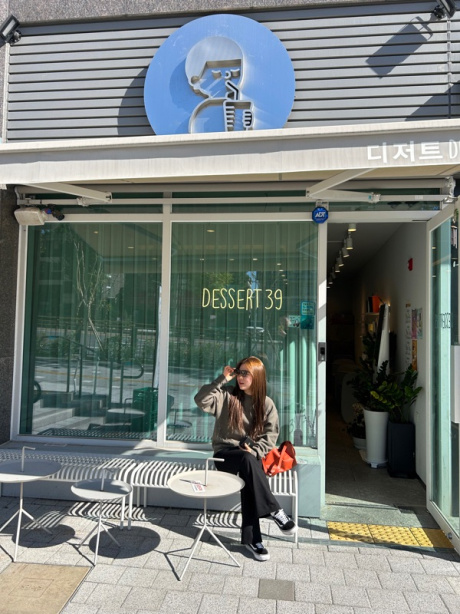 디스이즈네버댓(THISISNEVERTHAT) Contrast Stitch Crewneck Olive - 사이즈 & 후기 | 무신사