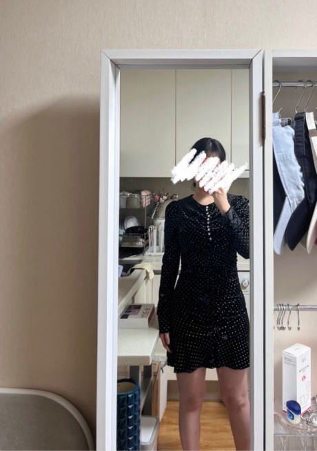 살롱 드 욘(SALON DE YOHN) Button Point Velvet Shirring Dress - 148,000 | 무신사 스토어