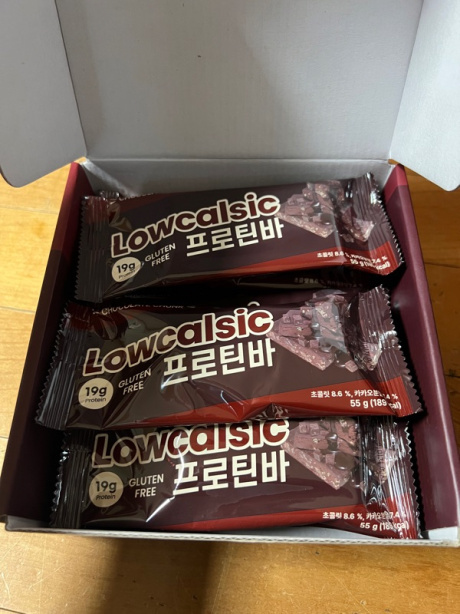 로칼식(LOWCALSIC) 프로틴바 초코청크맛 1box  (12ea) 후기