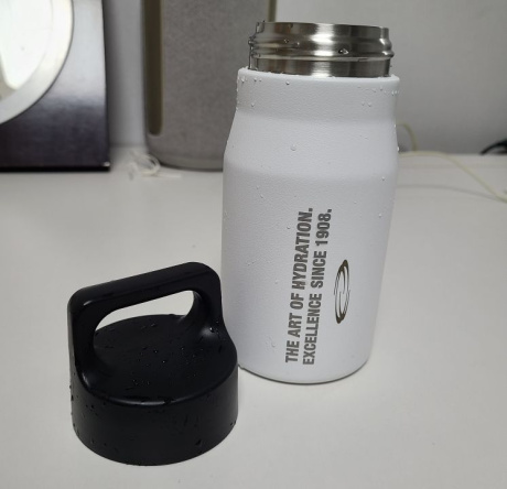 오프닝프로젝트(OPENING PROJECT) SIGG EXPLORER Vaccum Bottle 0.45L - Off White 후기