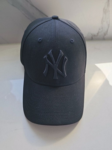 뉴에라(NEW ERA) MLB 블랙 온 블랙 뉴욕 양키스 볼캡 후기