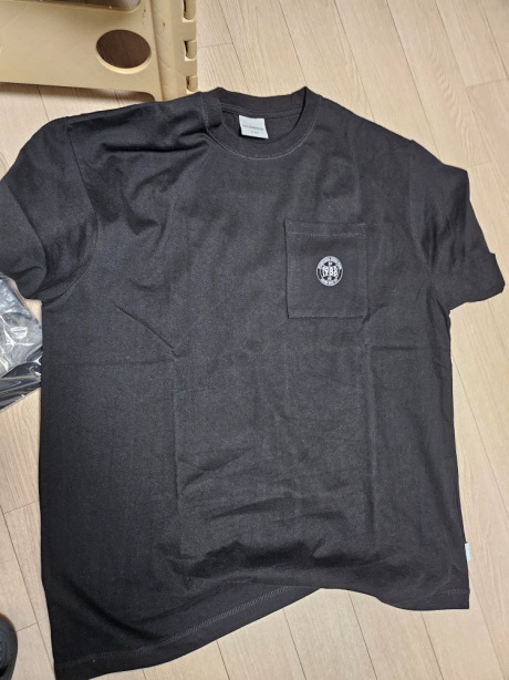 필루미네이트(FILLUMINATE) 오버핏 포켓 코인 티셔츠-블랙 후기