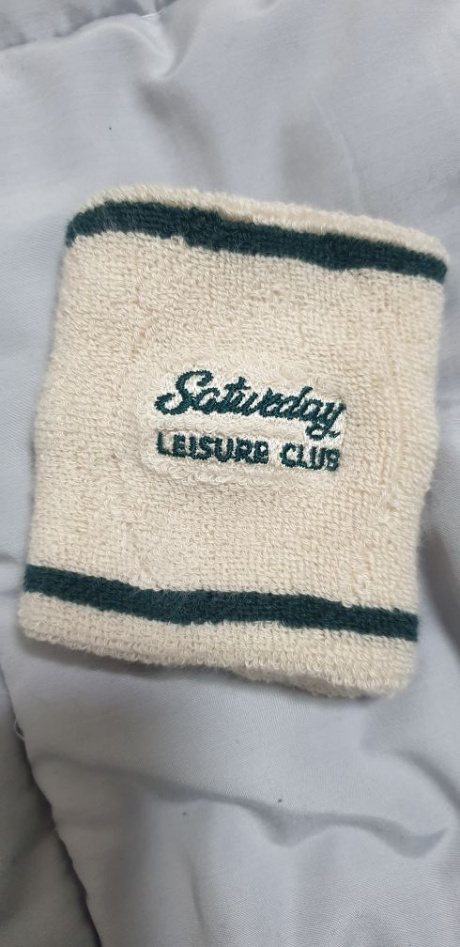 세러데이 레저 클럽(SATURDAY LEISURE CLUB) Leisure Wristband - Ivory & British Racing Green 후기