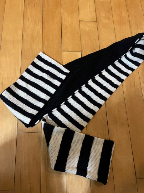 카락터(KARACTOR) Striped knit muffler / Black ivory 후기