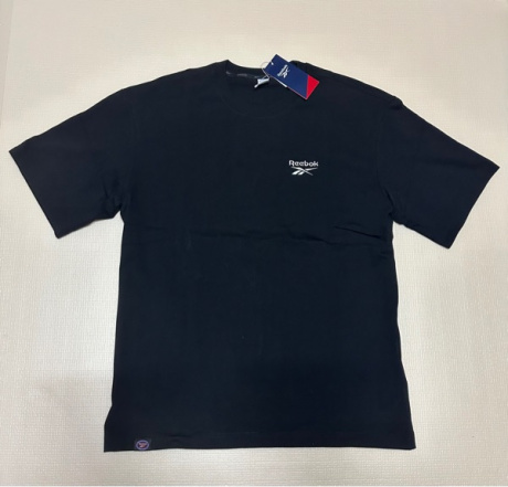 리복(REEBOK) 코어 로고 티셔츠 - 블랙 후기