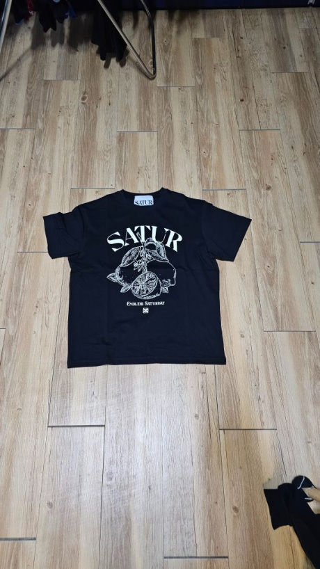 세터(SATUR) 카프리 시트론 드로잉 썸머 그래픽 반팔 티셔츠 클래식 블랙 후기
