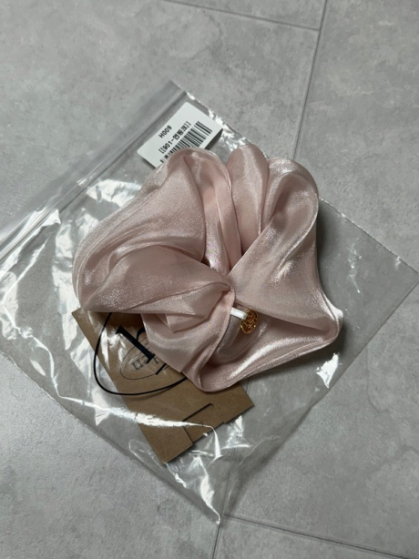 할렌(HALDEN) silk sheer logo pendant scrunchie (H009_light pink) 후기