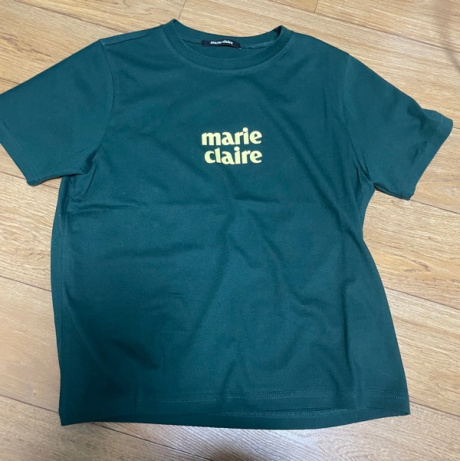 마리끌레르(MARIE CLAIRE) 마리끌레르 로고 나염 티셔츠(MODBTS12M4) 후기