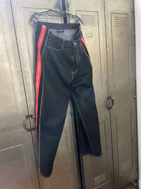 낫포너드(NOT4NERD) Side Zipper Incision Denim Pants - Black 후기