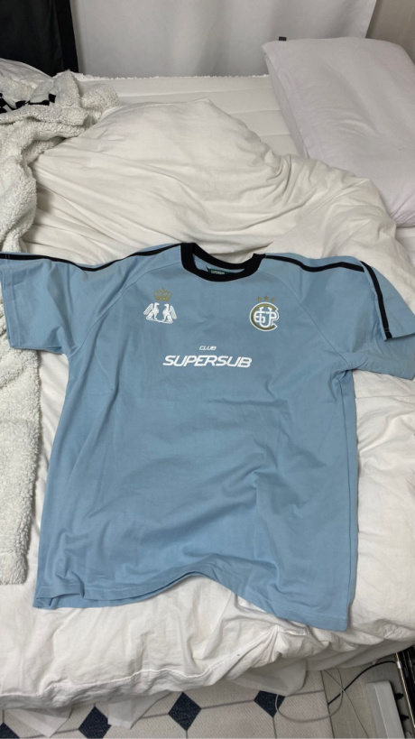 슈퍼서브(SUPERSUB) 클럽 레플리카 반팔 티셔츠 - 베이비 블루 후기