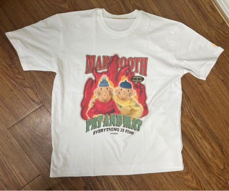 메인부스(MAINBOOTH) [Pat&Mat] Burning T-shirt(WHITE) 후기