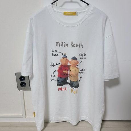 메인부스(MAINBOOTH) [Pat&Mat] QnA T-shirt(WHITE) 후기