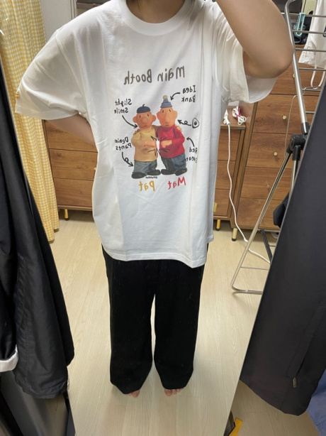 메인부스(MAINBOOTH) [Pat&Mat] QnA T-shirt(WHITE) 후기