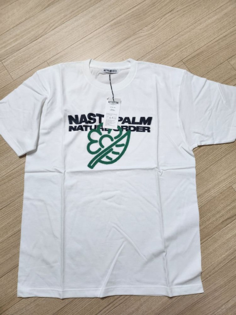 엔피스튜디오(NP STUDIO) 네이쳐 그래픽 로고 티셔츠 화이트 후기