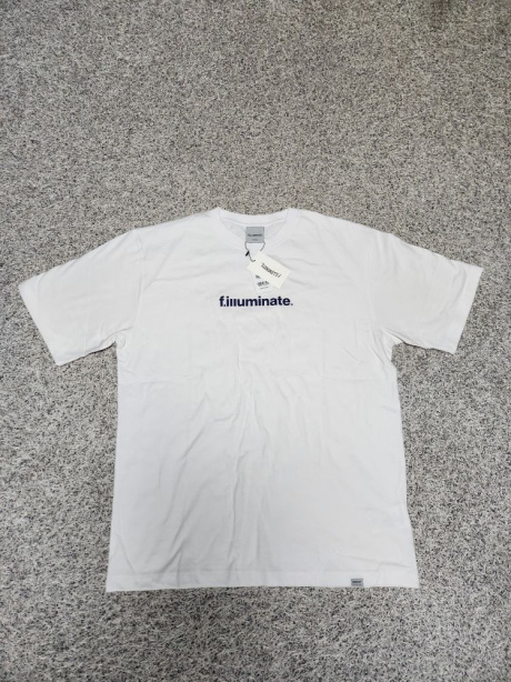 필루미네이트(FILLUMINATE) 오버핏 베이직 로고 티셔츠-화이트 후기