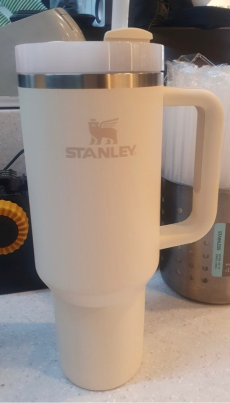 스탠리(STANLEY) 퀜처 H2.0 플로우스테이트 텀블러 887ml 크림2.0 후기