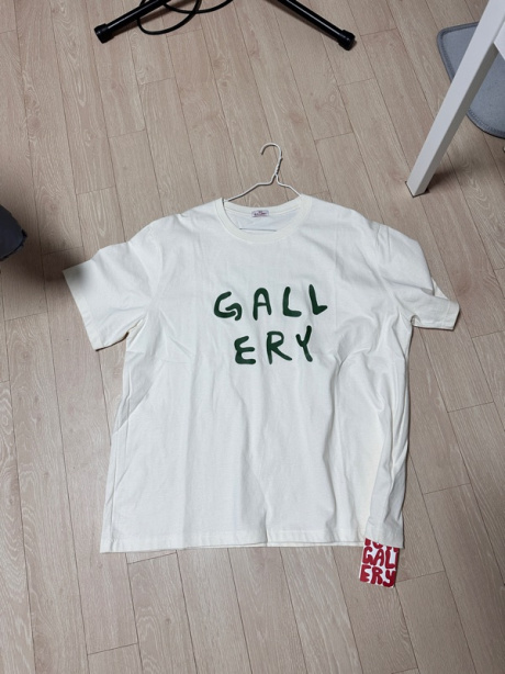 1011갤러리(1011 GALLERY) Gallery Logo T-shirt_Green 후기