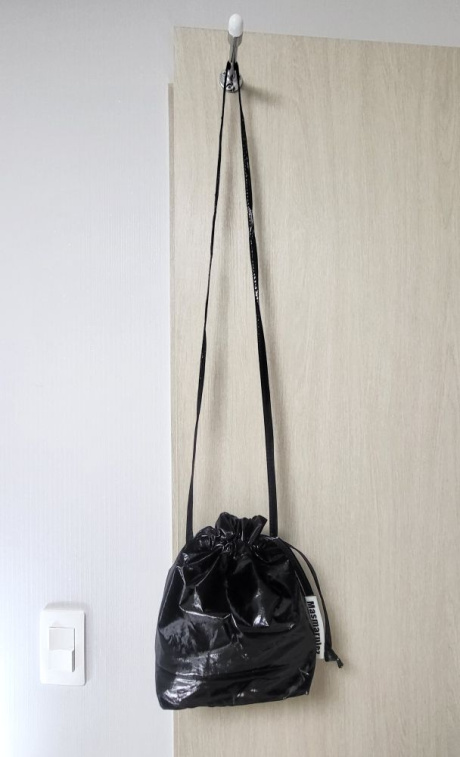 마스마룰즈(MASMARULEZ) String cross bag _ Glittery black 후기