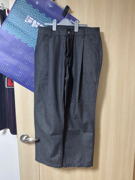 유니폼브릿지(UNIFORM BRIDGE) wide one tuck denim pants grey 후기