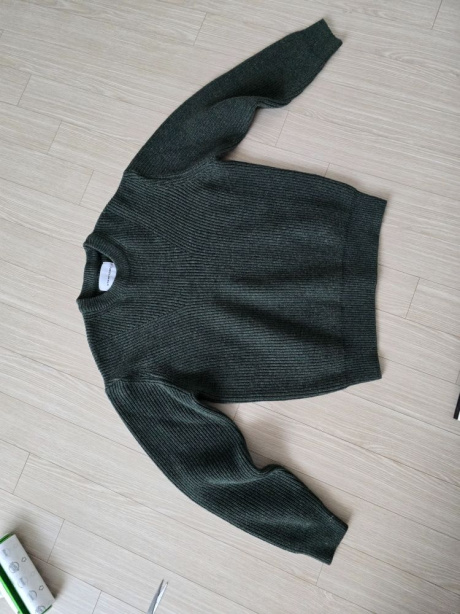디써티원(DTHIRTYONE) Multi Tweed Wool Sweater_Moss Green 후기