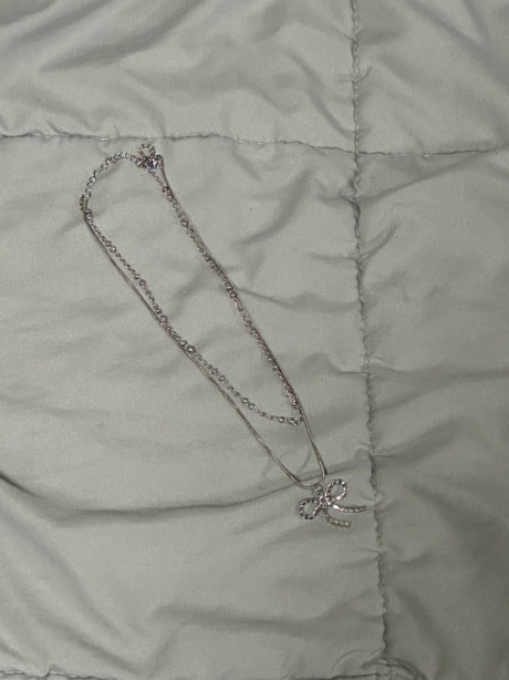 러브이즈트루(LUVISTRUE) CH RIBBON NECKLACE(SILVER) 후기